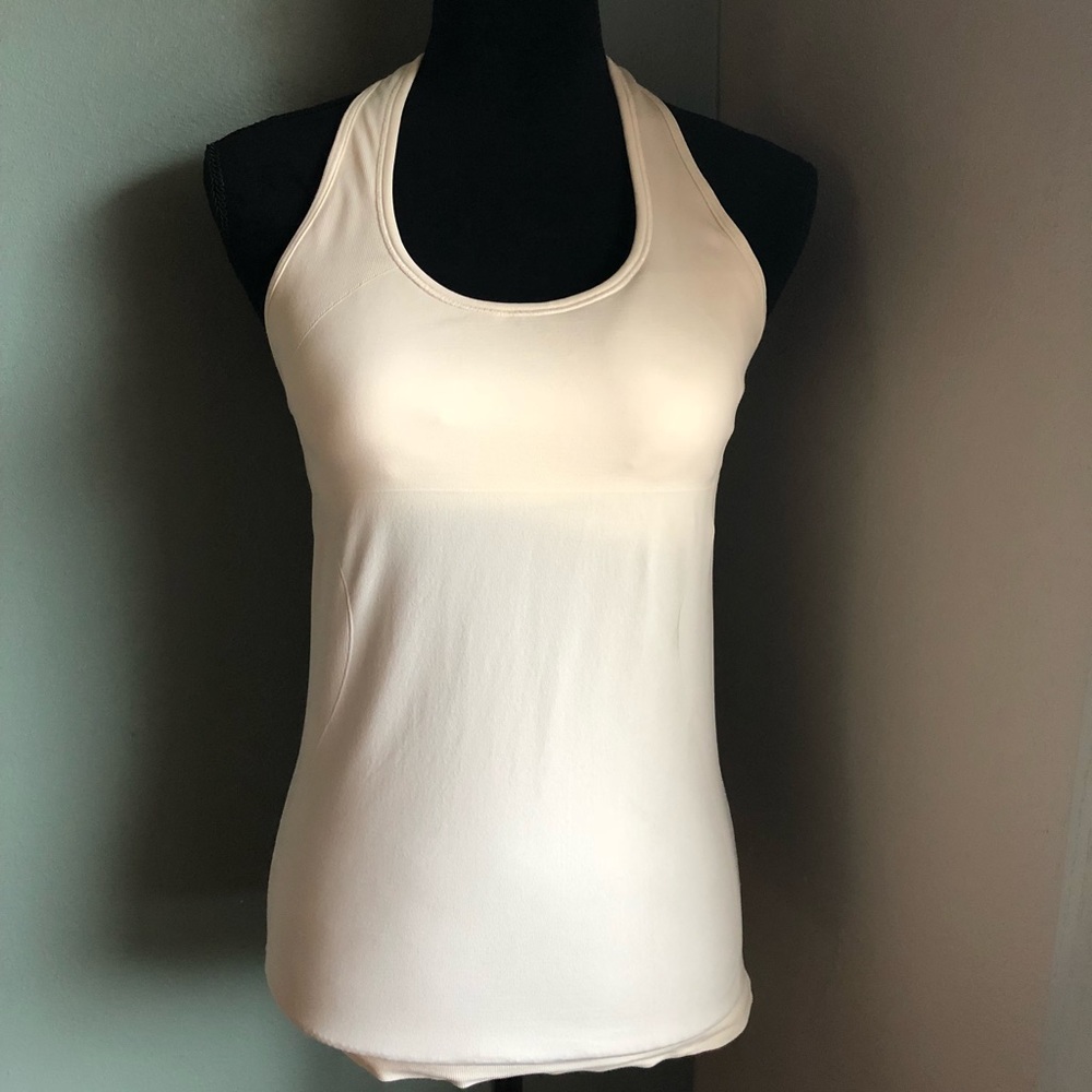 Lululemon Racerback w/ built in bra